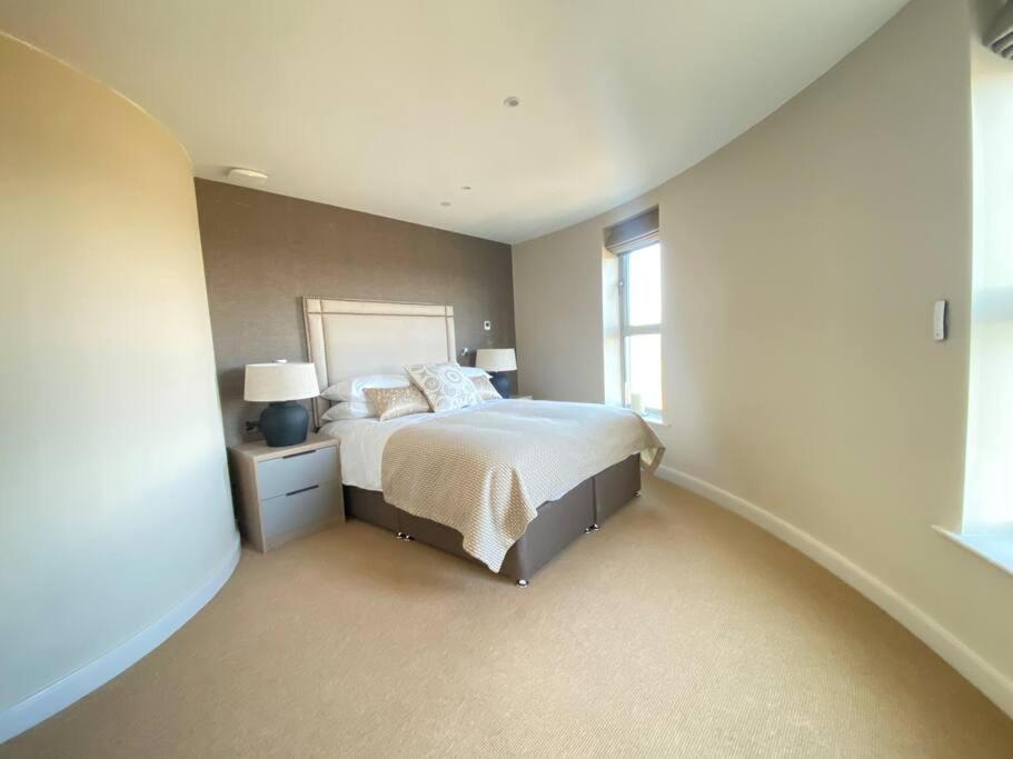 Vila Luxury Converted Water Tower In Flockton Emley Exteriér fotografie
