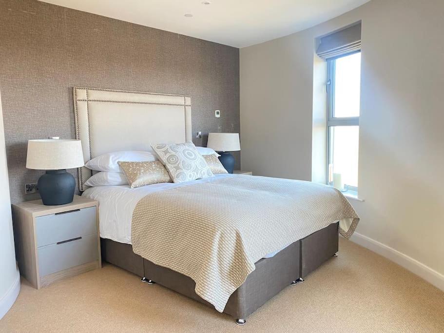 Vila Luxury Converted Water Tower In Flockton Emley Exteriér fotografie